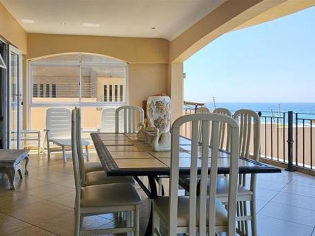 3 Bedroom Apartment in Uvongo Beach