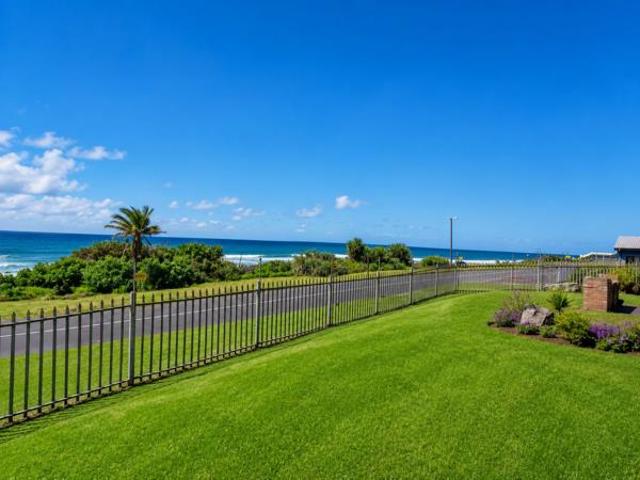 3 Bedroom Apartment in Uvongo