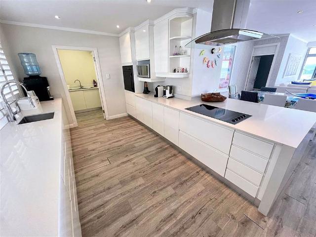 3 Bedroom Apartment in Umhlanga Rocks