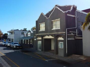 3 Bedroom Apartment in Van Ryneveld