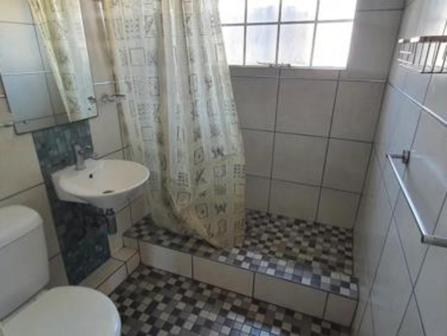 3 Bedroom Apartment in Oaklands