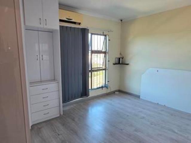 3 Bedroom Apartment in Verulam Central