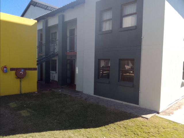 3 Bedroom Apartment in Waterval East