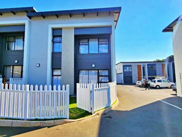 3 Bedroom Apartment in Westbrook