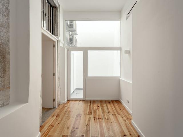 3 Bedroom Apartment | Janelas Verdes, Santos