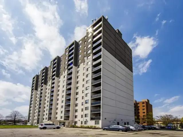 3 Bedroom Apartment Kitchener ON 103424616