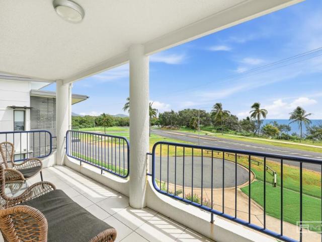 3 Bedroom Apartment Lammermoor QLD LS101672491