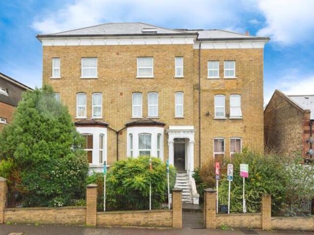 3 Bedroom Apartment London Greater London 101892022