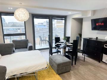 3 Bedroom Apartment London London 101847175