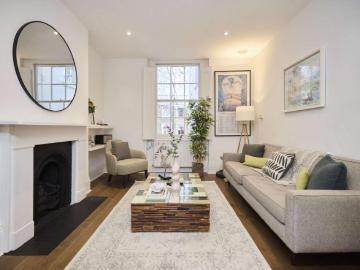 3 Bedroom Apartment London London 101843633