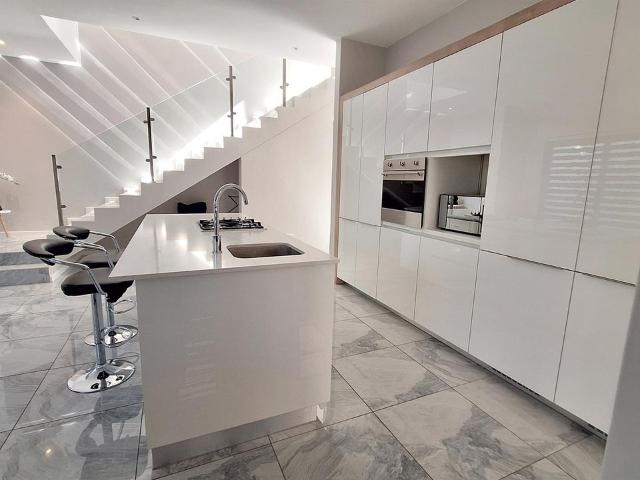 3 Bedroom apartment rented in Bryanston, Sandton