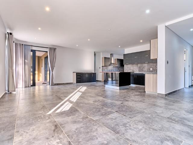 3 Bedroom Apartment Rented in Parkwood | Zareena Kara Properties