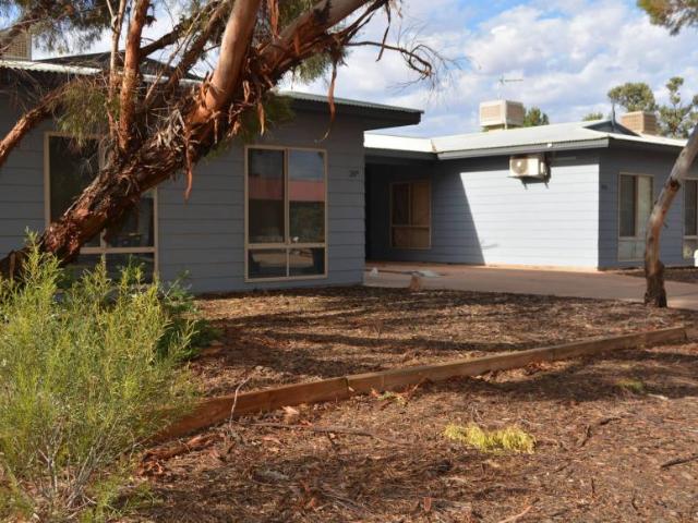 3 Bedroom Apartment Roxby Downs SA 101909122