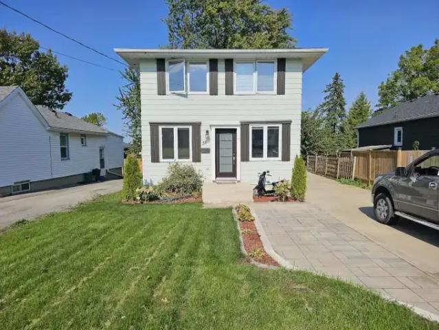 3 Bedroom Apartment St. Catharines ON 102846279