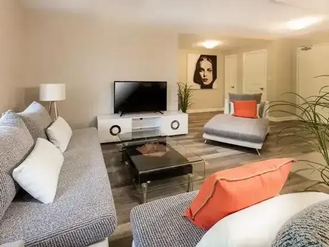 3 Bedroom Apartment St. Catharines ON 89591571
