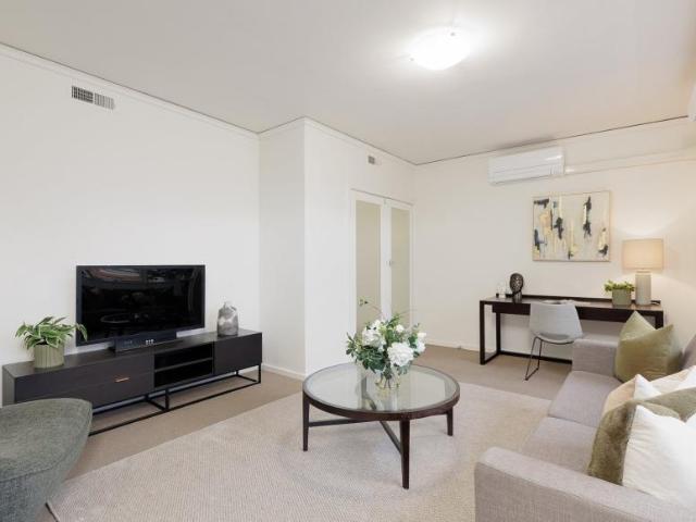 3 Bedroom Apartment St Kilda East VIC 103067801