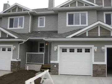 3 Bedroom Apartment Stony Plain AB 102578705