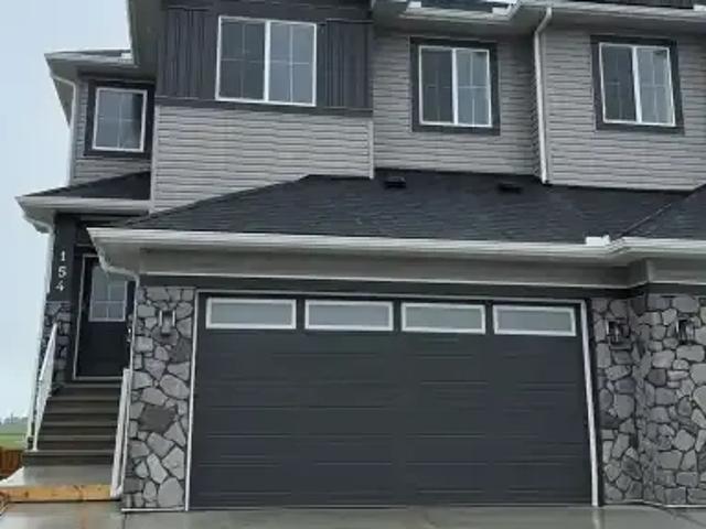 3 Bedroom Apartment Strathmore AB 104181840