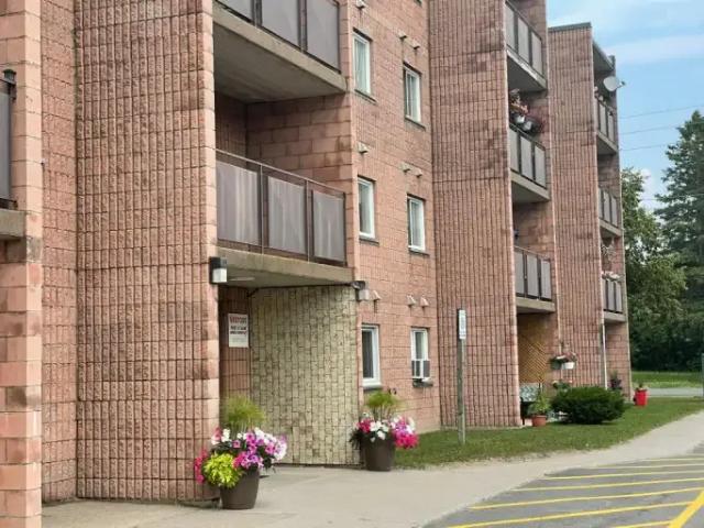 3 Bedroom Apartment Sault Ste. Marie ON LS101440646