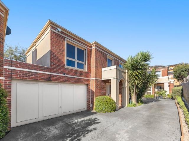 3 Bedroom Apartment Templestowe Lower VIC 102765672