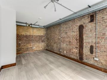 3 Bedroom Apartment To Let