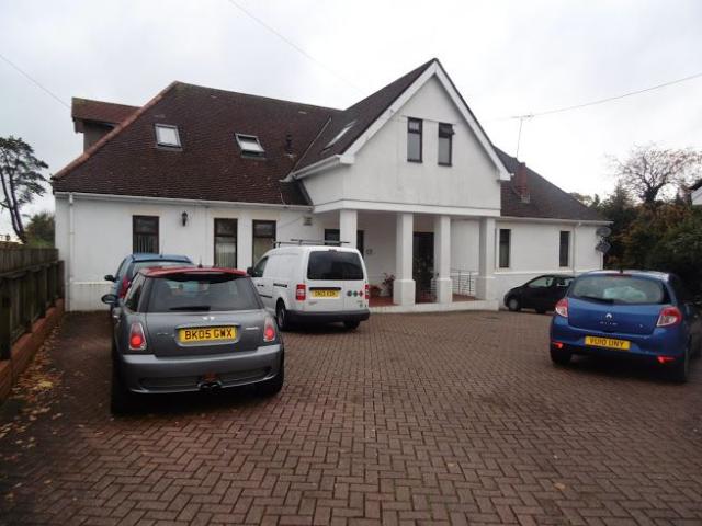 3 bedroom Apartment to let Flat
