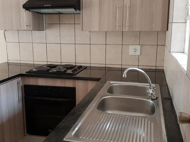 3 Bedroom Apartment To Let in Vorna Valley | Waterfall Properties
