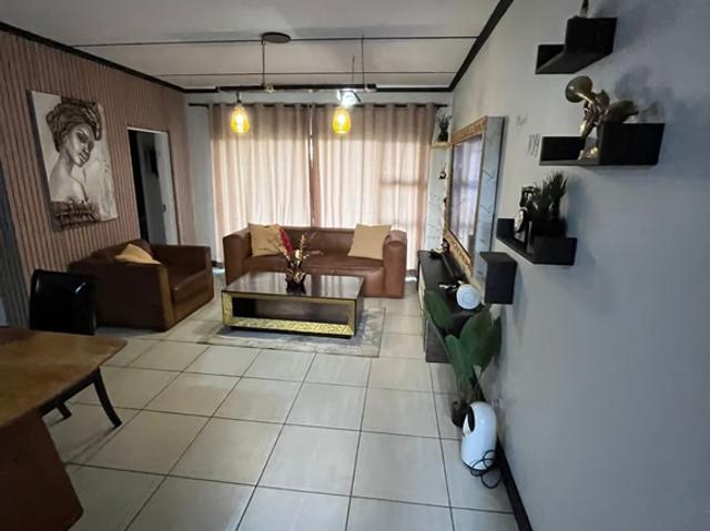 3 Bedroom Apartment To Let in Waterfall