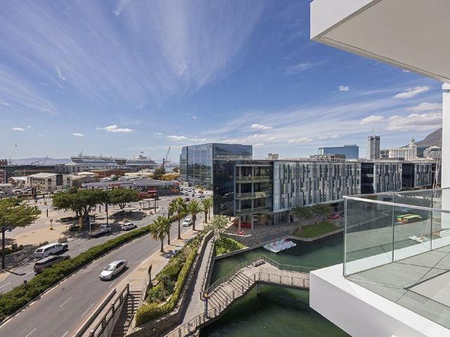 3 Bedroom Apartment To Let in Waterfront