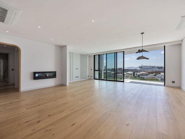 3 Bedroom Apartment To Let in Waterfront