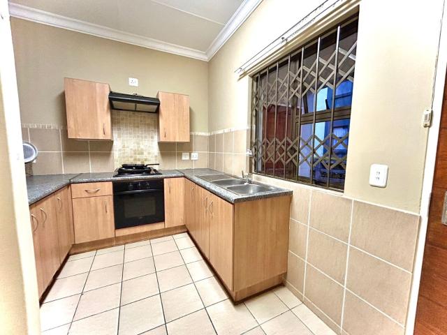 3 Bedroom Apartment To Let in Waterval East