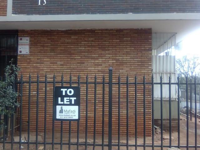 3 Bedroom Apartment To Let in Yeoville