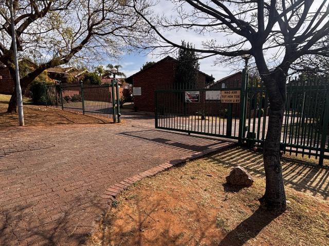 3 Bedroom Apartment To Let in Amandasig