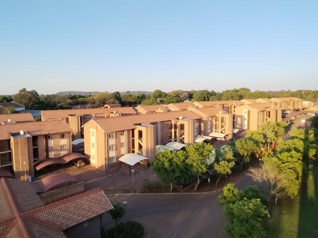 3 Bedroom Apartment To Let in Annlin