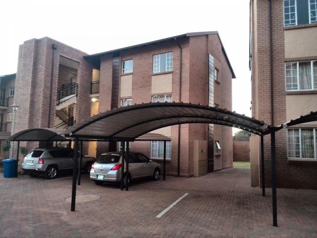 3 Bedroom Apartment To Let in Annlin Wes