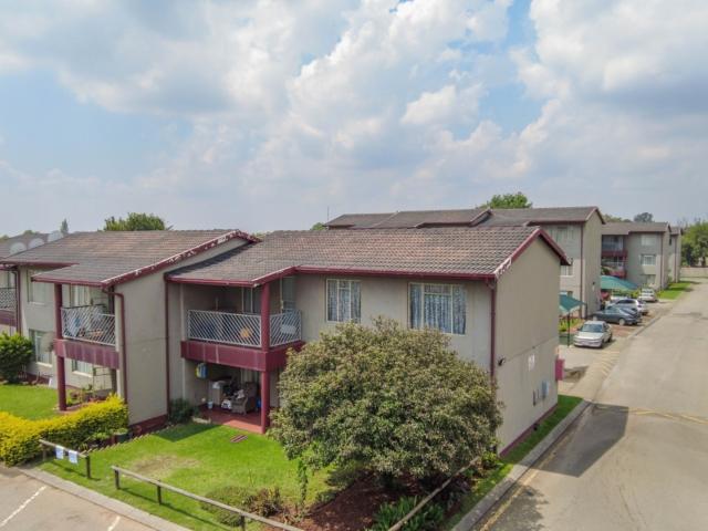 3 Bedroom Apartment To Let in Benoni Central