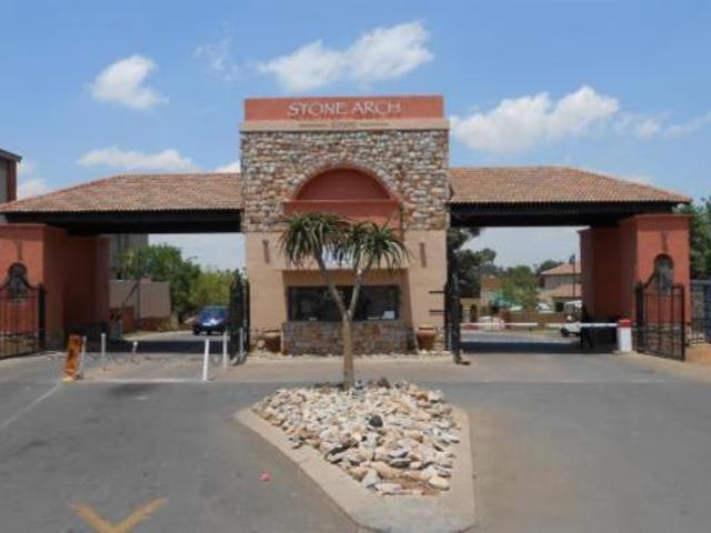 3 Bedroom Apartment To Let in Castleview | RYX
