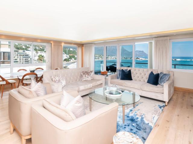 3 Bedroom Apartment To Let in Clifton