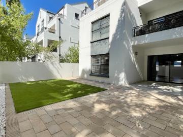 3 Bedroom Apartment To Let in De Velde