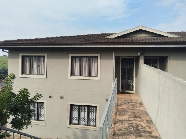 3 Bedroom Apartment To Let in Gandhinagar
