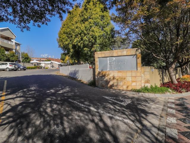 3 Bedroom Apartment To Let in Greenstone Hill