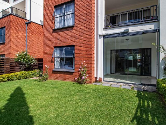 3 Bedroom Apartment To Let in Greenstone Hill