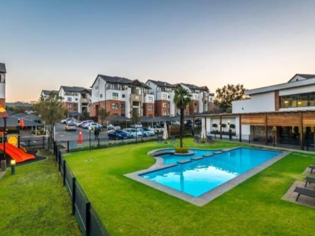 3 Bedroom Apartment To Let in Olivedale | RYX