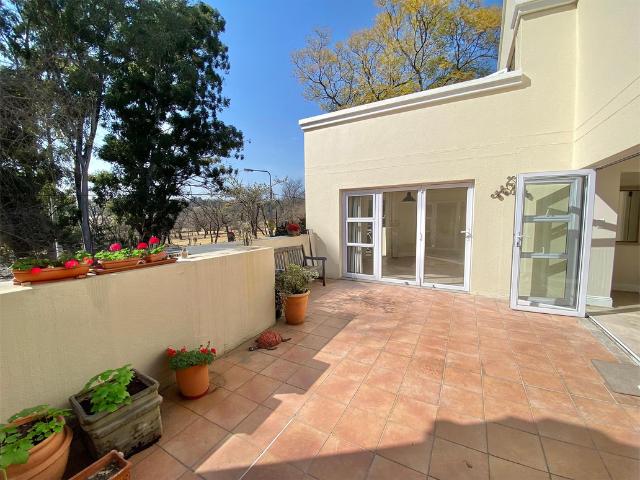 3 Bedroom Apartment To Let in Parkview