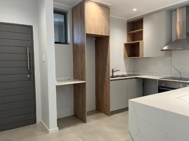 3 Bedroom Apartment To Let in Parkview