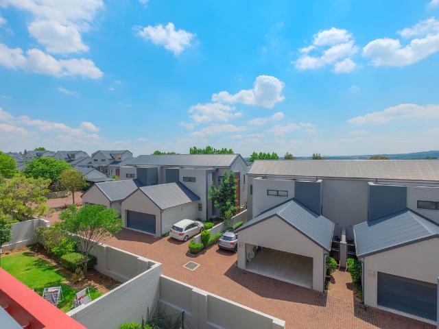 3 Bedroom Apartment To Let in Paulshof