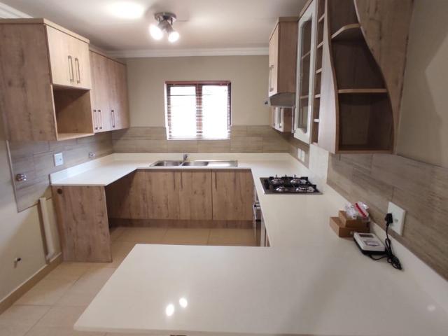 3 Bedroom Apartment To Let in Roodepark Eco Estate