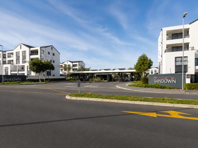 3 Bedroom Apartment To Let in Sandown