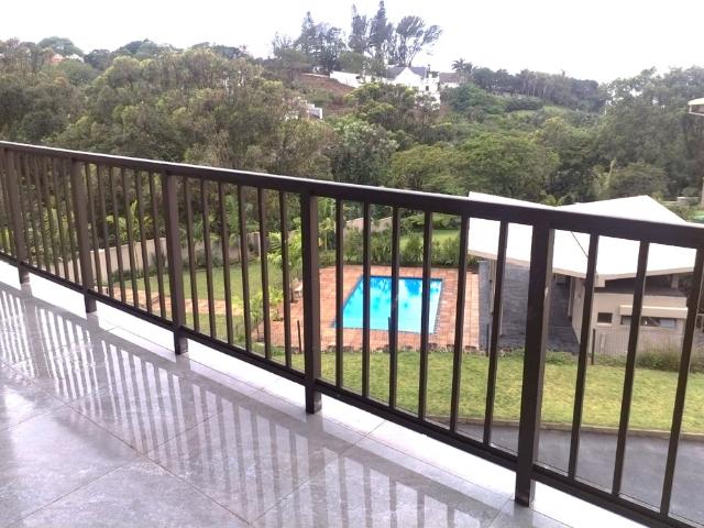 3 Bedroom Apartment To Let in Sheffield Beach