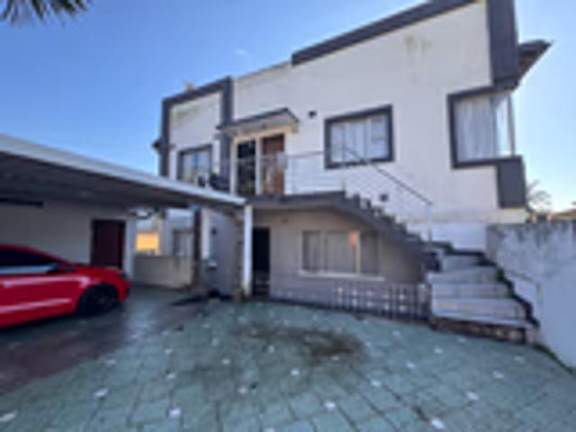 3 Bedroom Apartment To Let in Sydenham